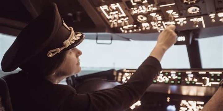 10 Secrets About Flying From Airline Pilots