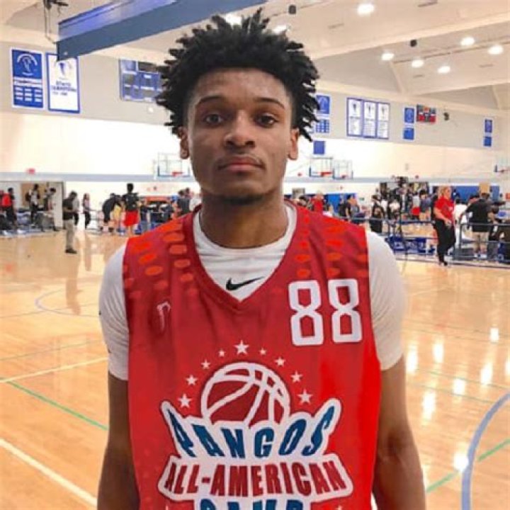 2020 NBA Draft and Projected Salary; Is he Married? (Age, Affair, Girlfriend, Family, Contract, Net worth)