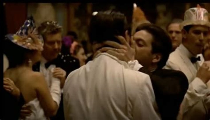 26 Most Iconic Kisses of All Time — Best Life