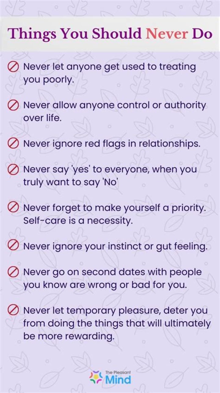 5 Things You Should Never Do as a Plus-One, According to Etiquette Experts