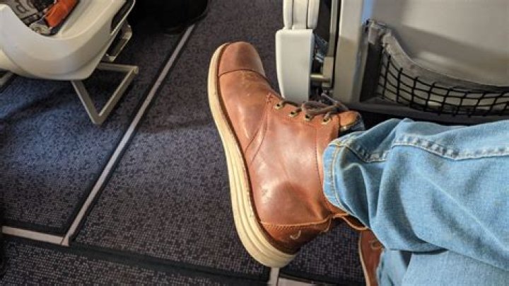 6 Shoes to Never Wear on an Airplane, Podiatrists Say