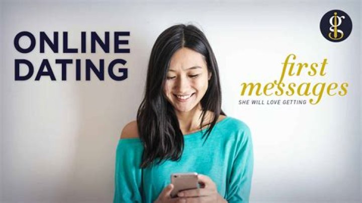 7 "Polite" Online Dating Messages That Are Actually Offensive