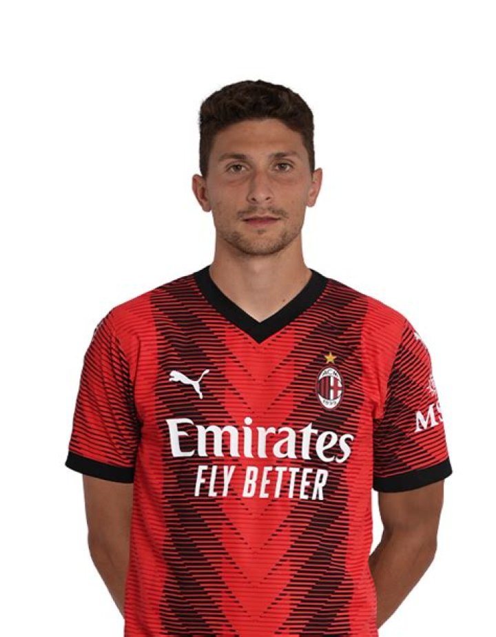 AC Milan Centre-Back Mattia Caldara's Biography, Age, Transfer, Contract, Net Worth, Salary, Fiance, Children and Relationship Status