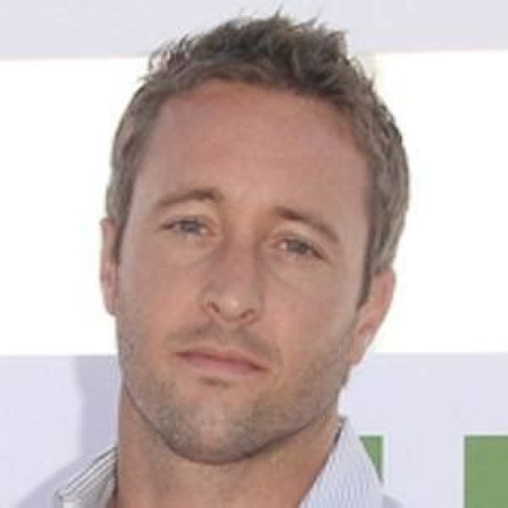 Alex O'Loughlin - Bio, Age, net worth, siblings, height, Wiki, Facts and Family