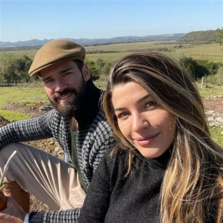 Alisson Becker | Bio, Salary, Net Worth, Stats, Transfermrkt, FIFA 22, Instagram, Parents, Parents, Wiki