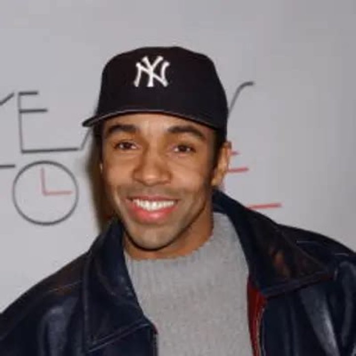 Allen Payne Net Worth | Celebrity Net Worth