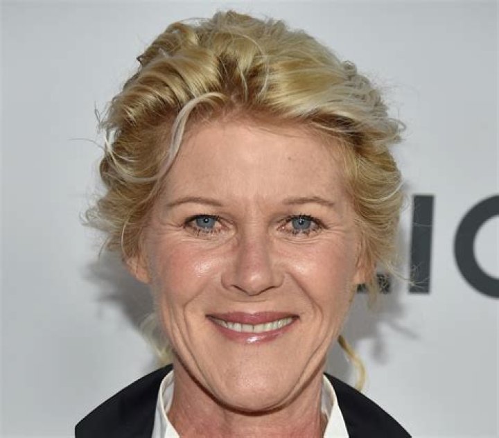 Alley Mills Net Worth | Celebrity Net Worth