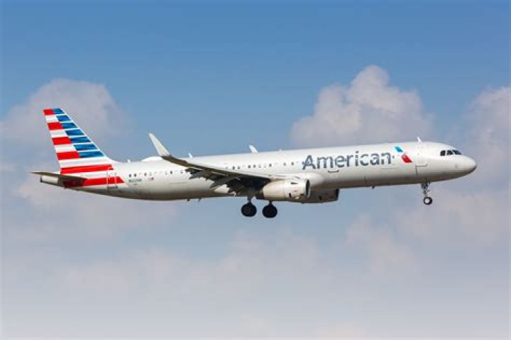 American Airlines Is Cutting Flights to 4 Major Cities, Starting in October
