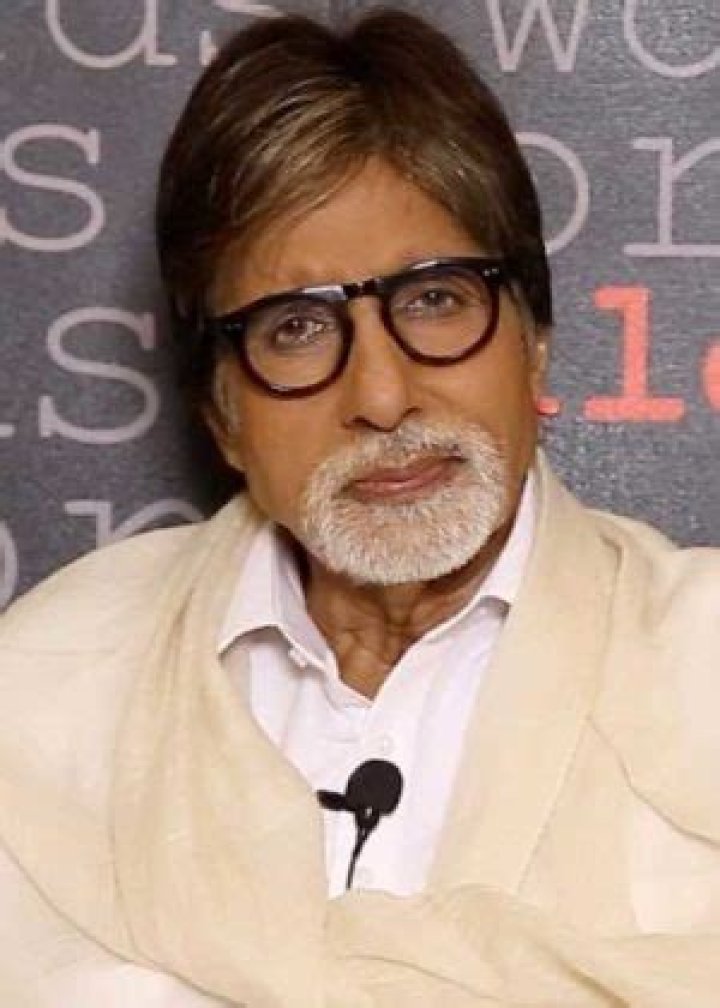 Amitabh Bachchan Height, Weight, Age, Spouse, Family, Facts, Biography