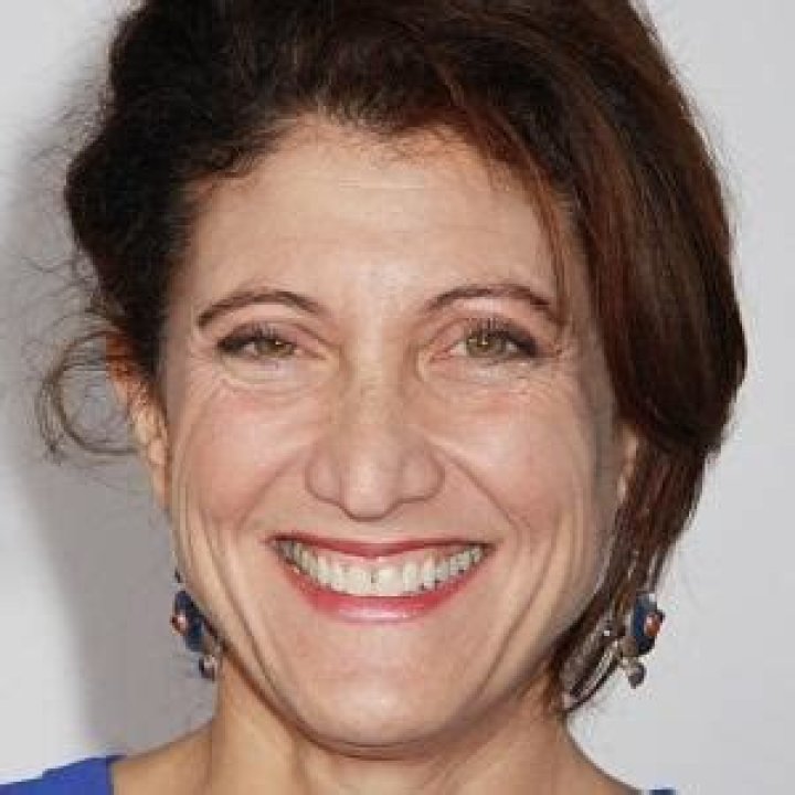 Amy Aquino - Bio, Age, Wiki, Facts and Family