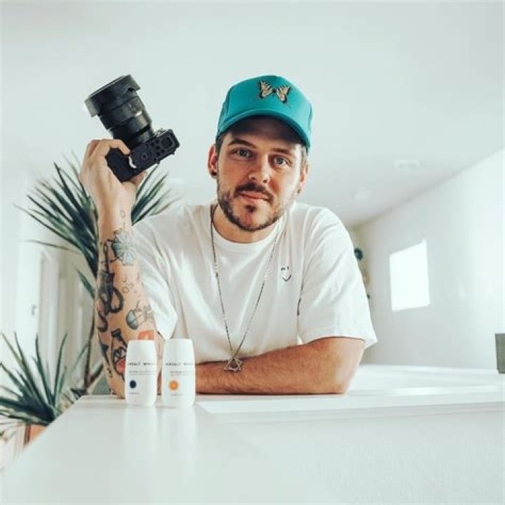 Andrew Slyfox Height, Weight, Age, Body Statistics