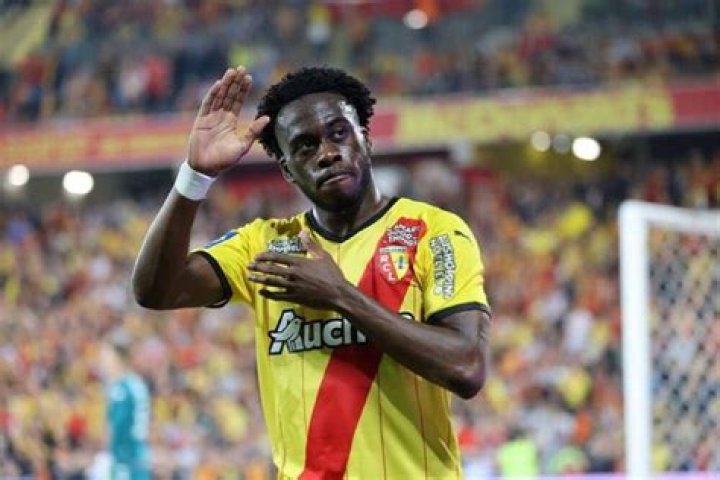Arnaud Kalimuendo Bio, Age, Net Worth, Salary, Market Value, Stats, & Girlfriend