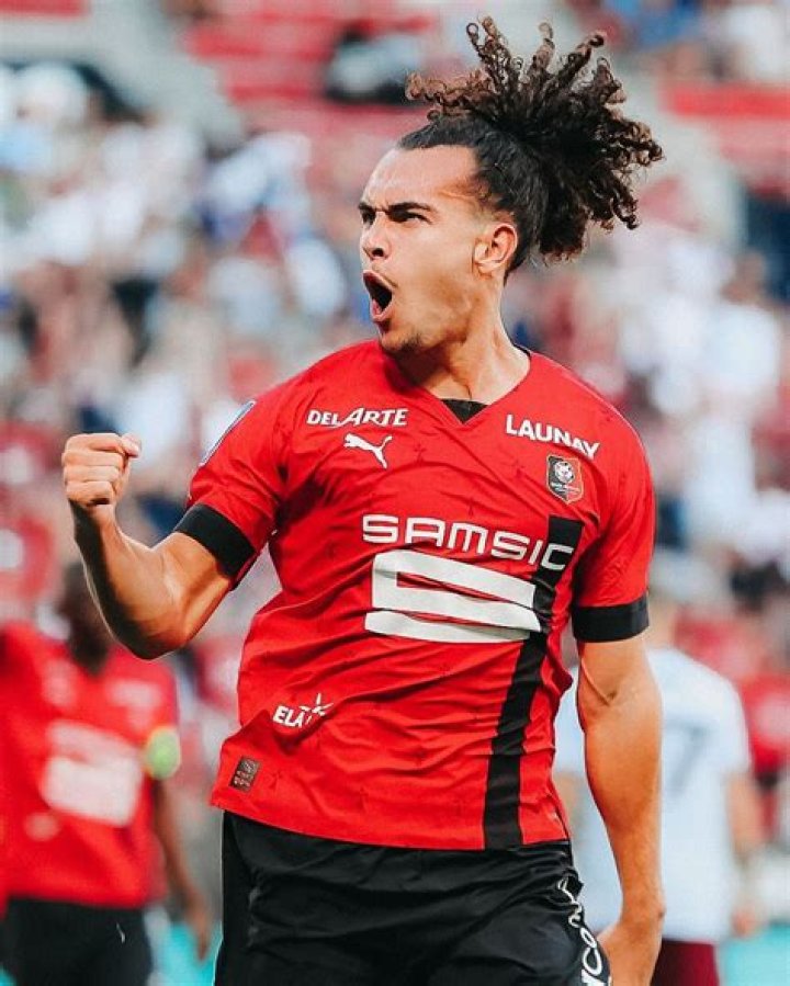 Arthur Theate Bio, Age, Net Worth, Salary, Market Value, Stats, & Girlfriend