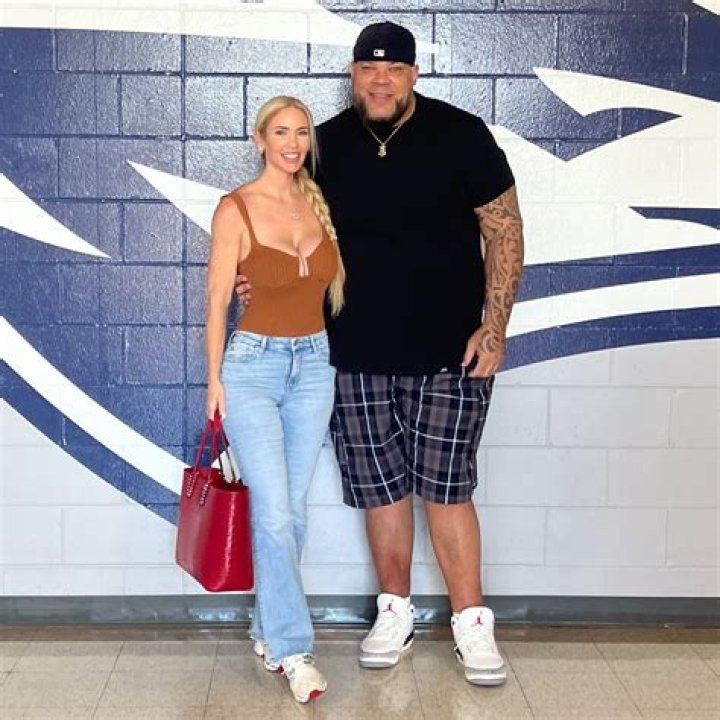 Brad Mills' Salary and Net worth in 2020; How is his Married Life with wife Ronda?