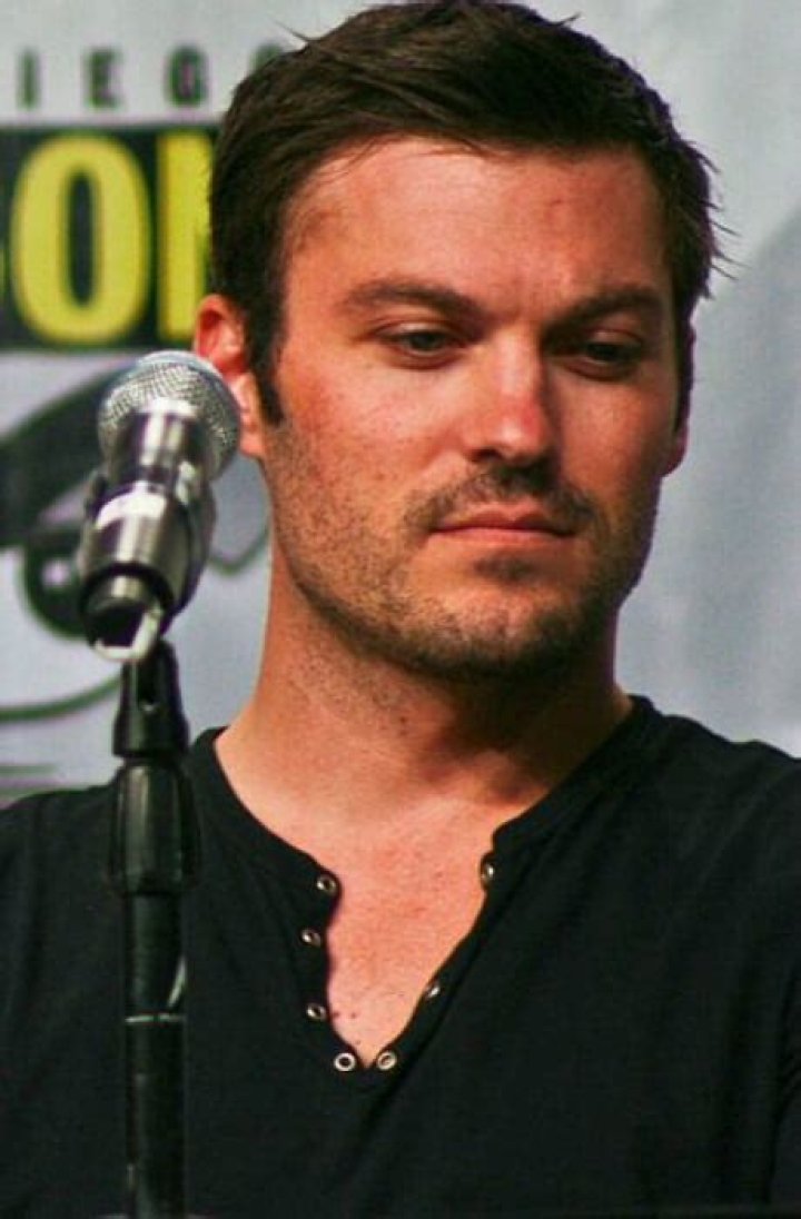 Brian Austin Green Height, Weight, Age, Spouse, Family, Facts, Biography