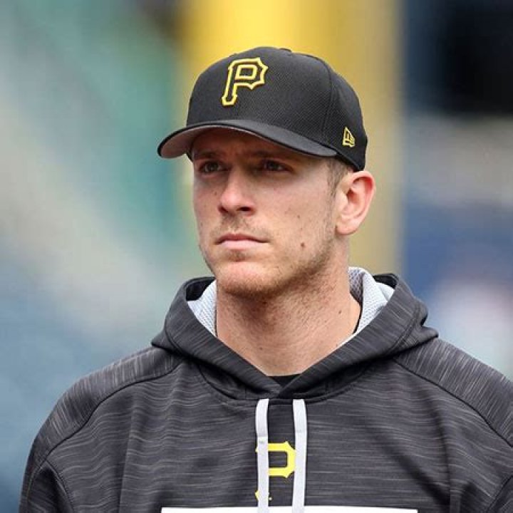 Chad Kuhl Biography-salary, net worth, married, affair, dating, children, career, affair, relationship, contracts, stats, NFL