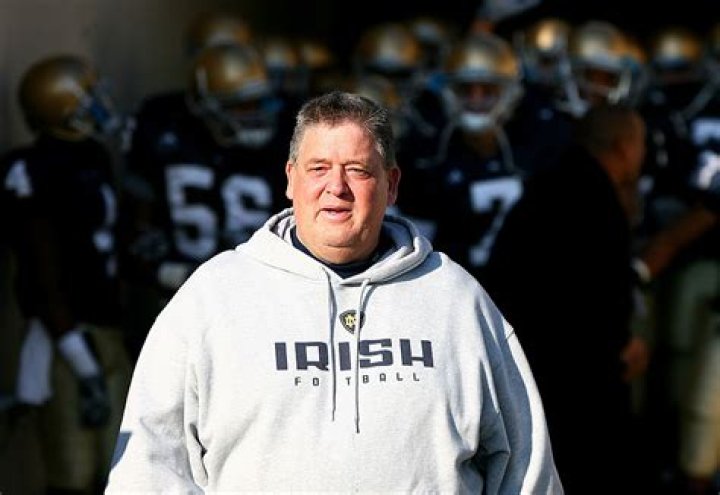 Charlie Weis Earned A Crazy Amount Of Money To Not Do His Job