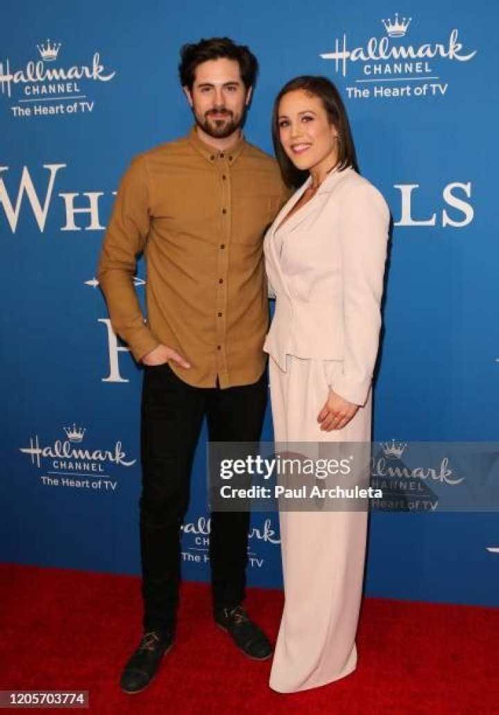 Chris McNally (Actor) Wife, Partner, Wikipedia Biography