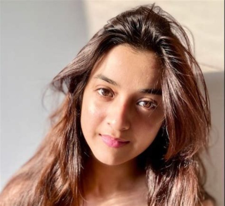 Darshana Banik Height, Weight, Age, Body Statistics
