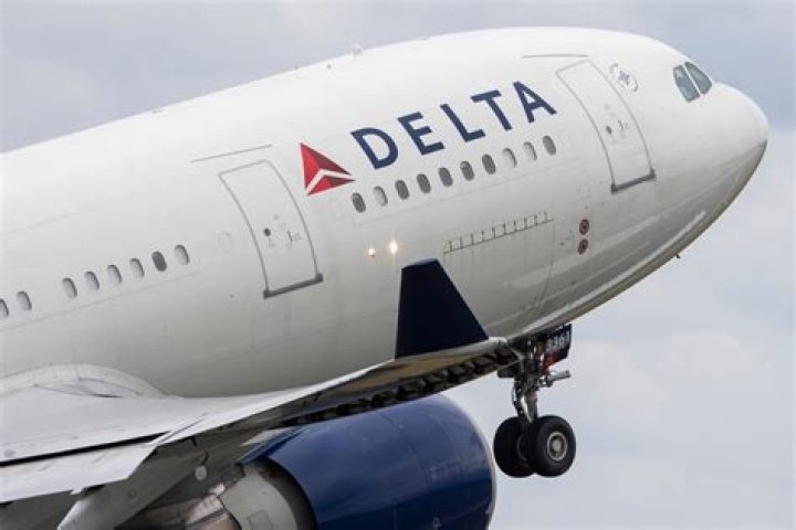 Delta Customers Worry "Worthless" Loyalty Program Is About to Get Worse