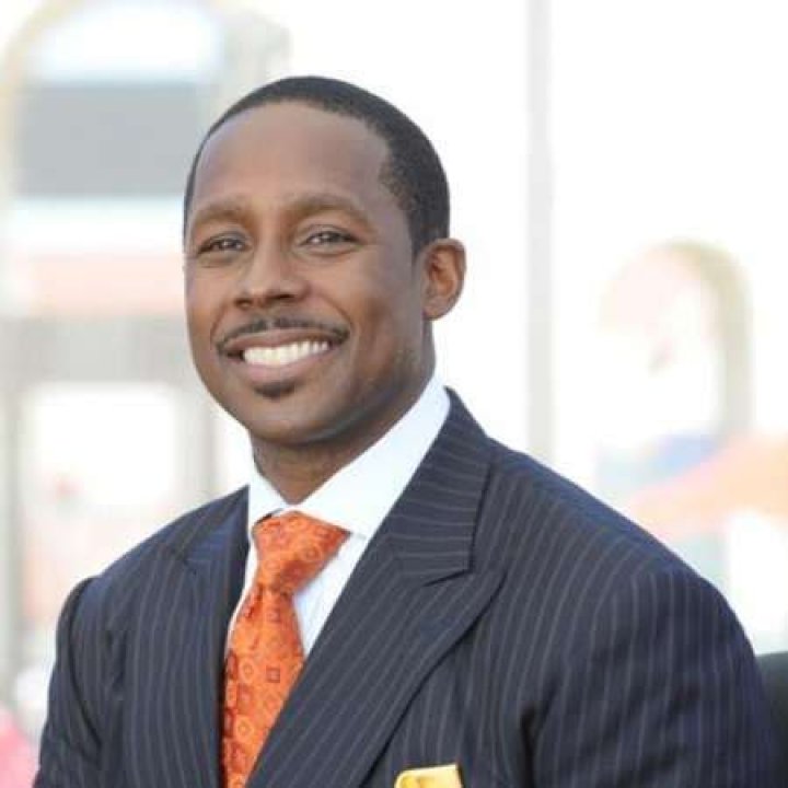Desmond Howard Bio - affair, married, spouse, salary, net worth, bio, career, children, age, wife, relationship, earnings, family, wife, girlfriend
