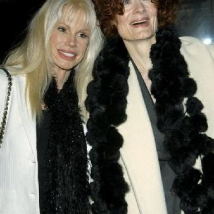 Diana Ballinger Net Worth | Celebrity Net Worth