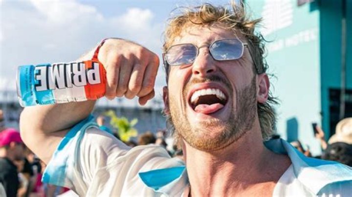 Does Logan Paul Smoke or Drink Alcohol?