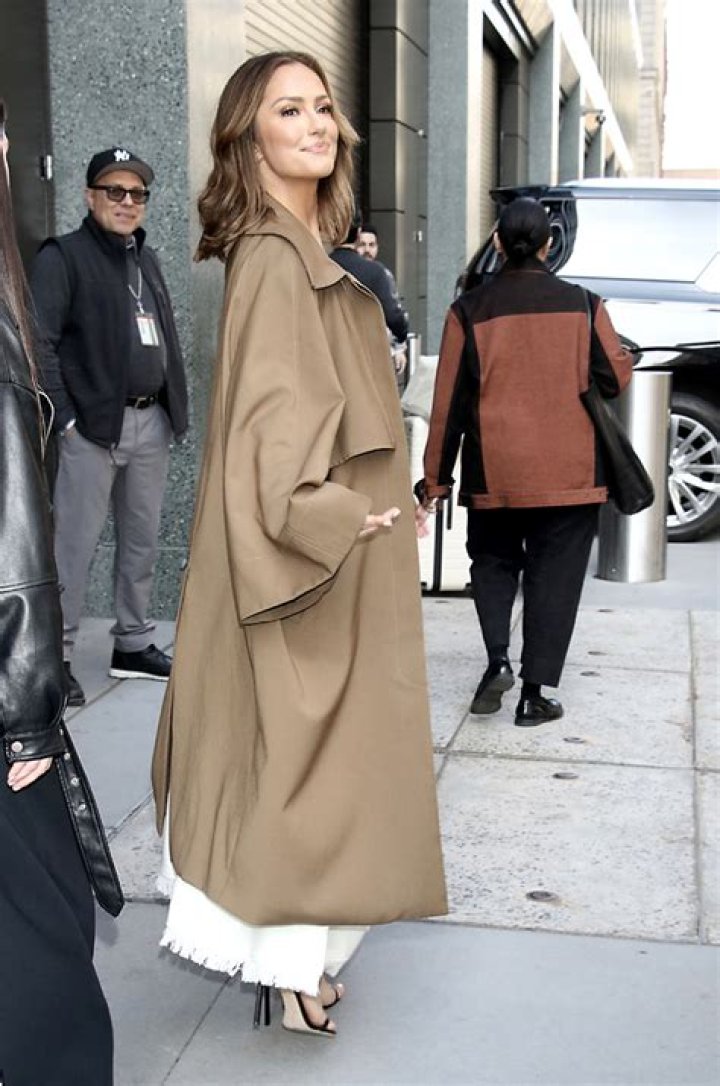 Former Charlie’s Angels Star Minka Kelly Diet Secrets