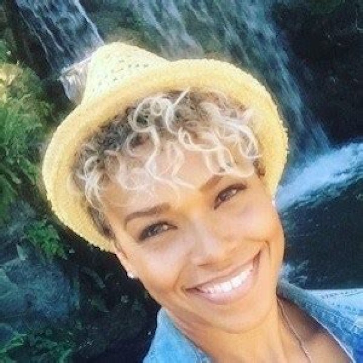 Gillian Iliana White - Bio, Age, Wiki, Facts and Family