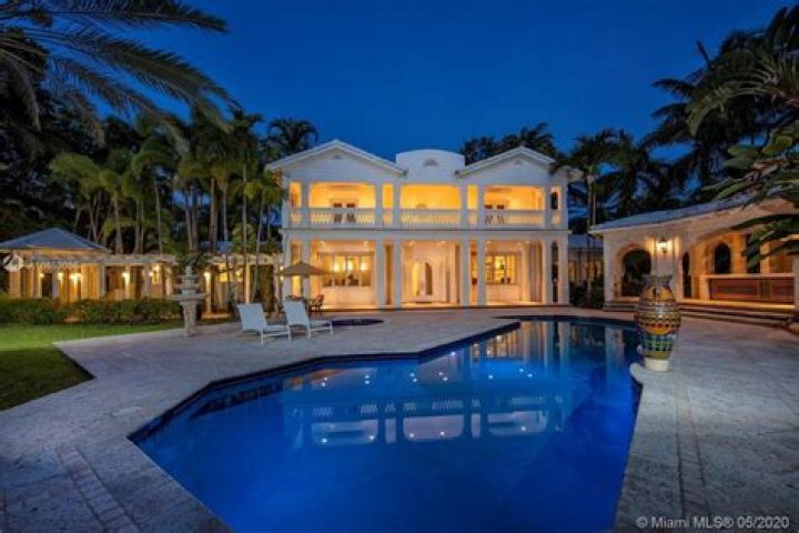 Gloria Estefan Finally Sells Star Island Mansion "Nana's Villa" For $35 Million