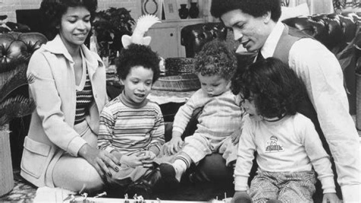 Harold Ford Jr. - Bio, Age, Wiki, Facts and Family