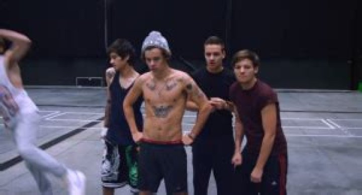 Harry Styles Workout - Takes Ice Bath after exercises