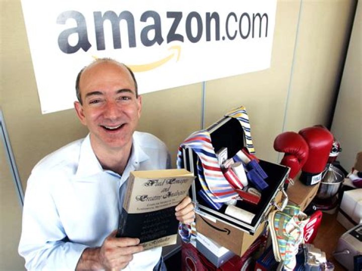How Much Does Jeff Bezos Make a Day?
