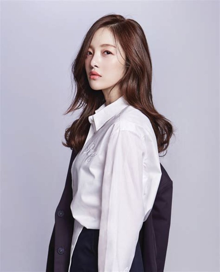 Hwang Bo-ra (actress) - Wikipedia, Age, Net Worth, Biography , Spotify, TikTok, Facebook, Facts and Family