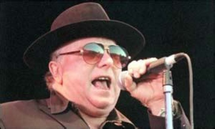 Injured Van Morrison Halts Gig