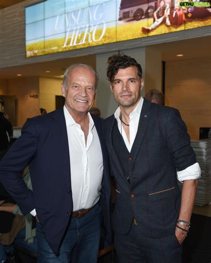 Joel Smallbone - Bio, Age, siblings, Wiki, Facts and Family