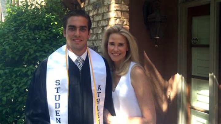 
Juli Fisher' Ex-Husband Jeff Fisher's Net Worth: Detail about his Salary, Career and Awards