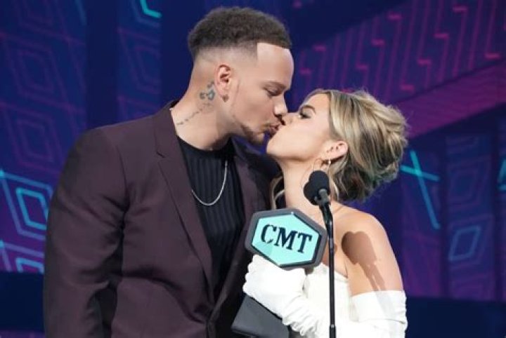 Kane Brown & Katelyn Brown Win Video Of The Year At The 2023 CMT Music Awards