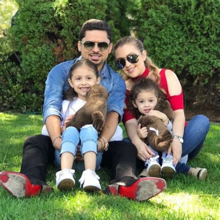 Kenia Ontiveros - Bio, Age, Wiki, Facts and Family