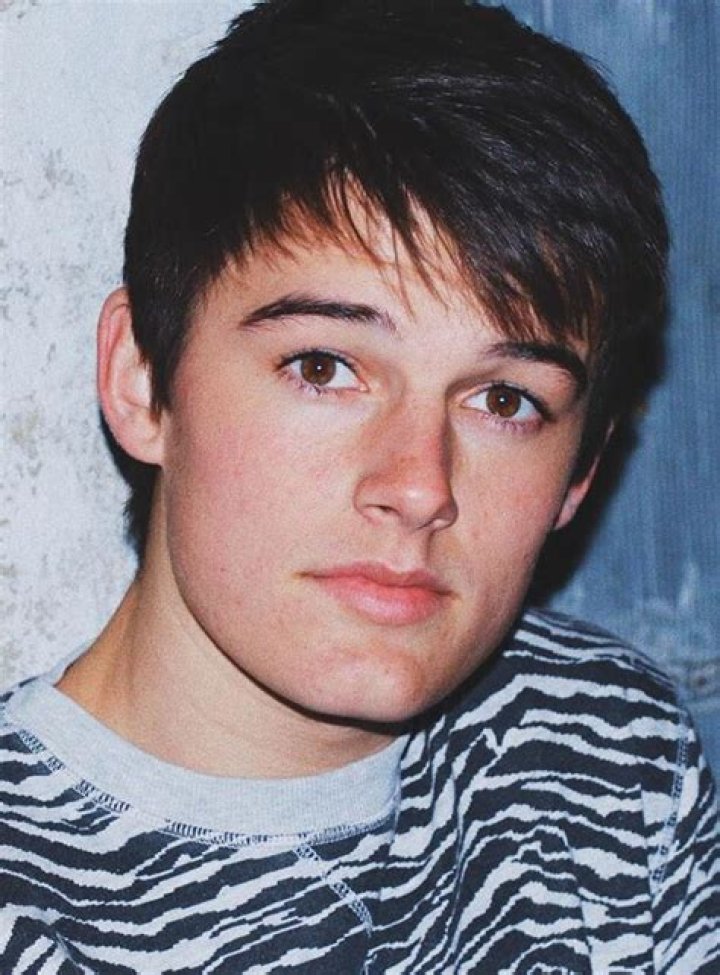 Kenny Holland - Bio, Age, weight, height, Wiki, Facts and Family