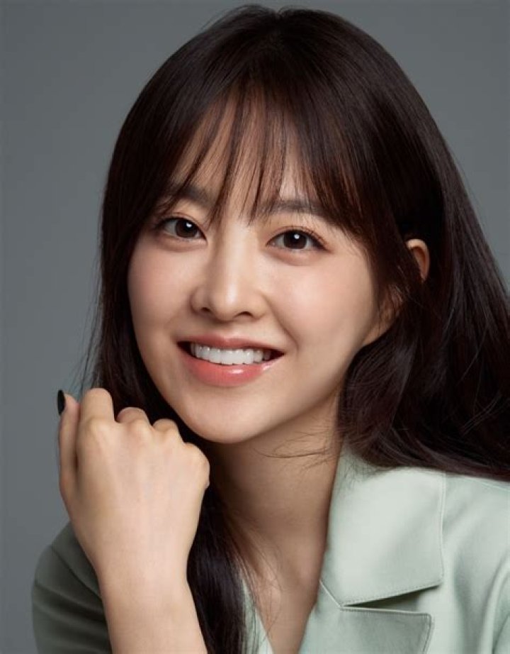 Kim Bo-yeon Height, Weight, Age, Body Statistics