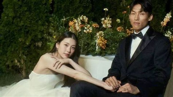 Kim Seung-gyu Bio-salary, net worth, married, affair, girlfriend, dating, career, world cup, nationality
