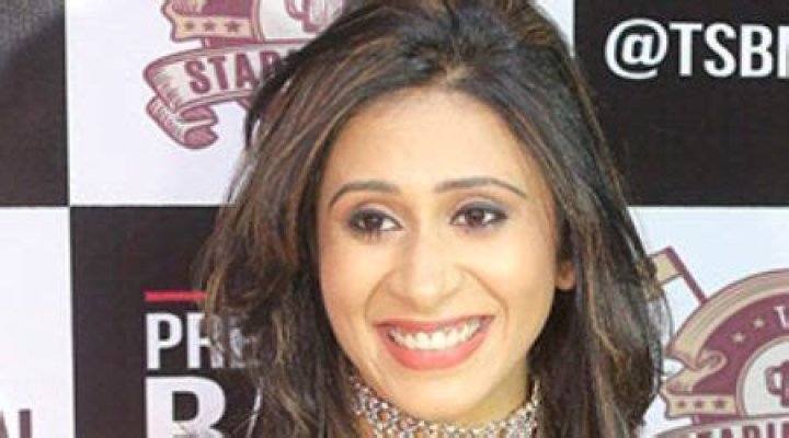 Kishwer Merchant Height, Weight, Age, Body Statistics