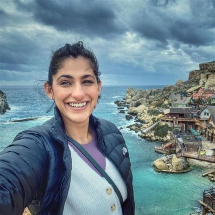 Kubbra Sait Height, Weight, Age, Body Statistics