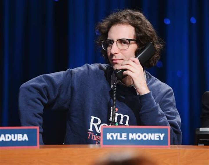 Kyle Mooney Net Worth | Celebrity Net Worth