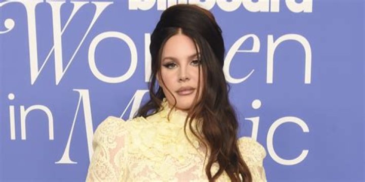 Lana Del Rey To Release New Country Album – ‘Lasso’