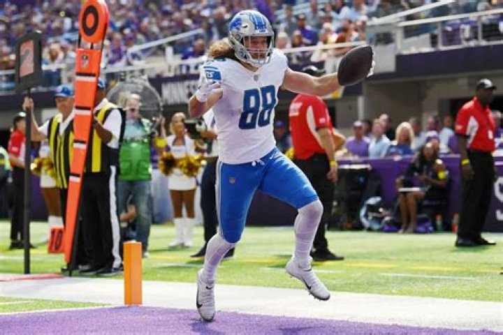Minnesota Vikings Acquire Pro Bowl Tight End T.J. Hockenson From the Detroit Lions – Celeb Secrets