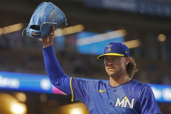 MLB pitcher Chris Paddack bio, salary, net worth, career, affair, relationship, height, weight, age, facts