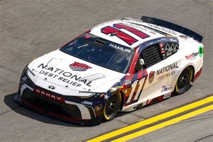 NASCAR Stock Car Driver Denny Hamlin's Bio, Family, Wife, Children, Net Worth, Sponsors, Titles, Earnings, Salary