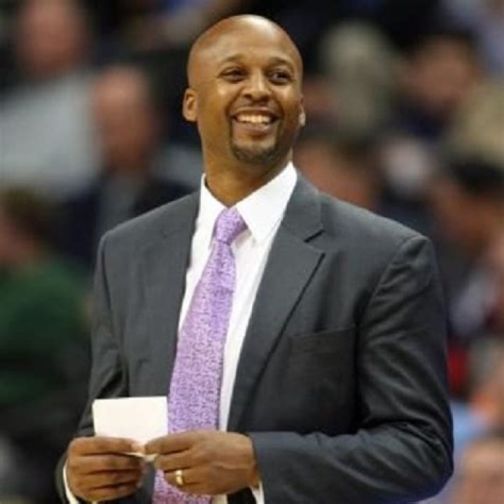 NBA G League Coach Brian Shaw Career Stats, Salary, Net worth, Wife, Married, Age, Family
